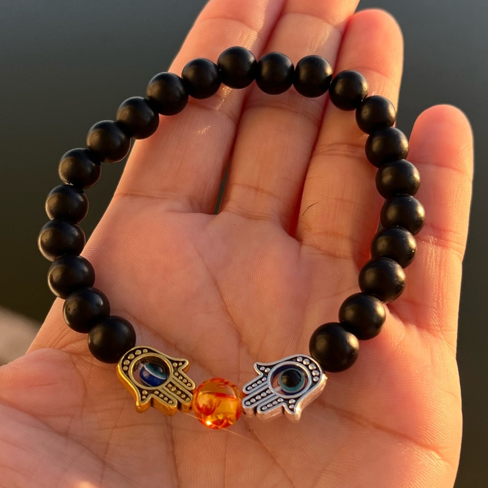 Black Onyx & Hamsa Charm Beaded Bracelet – Stretchy Handmade Design
